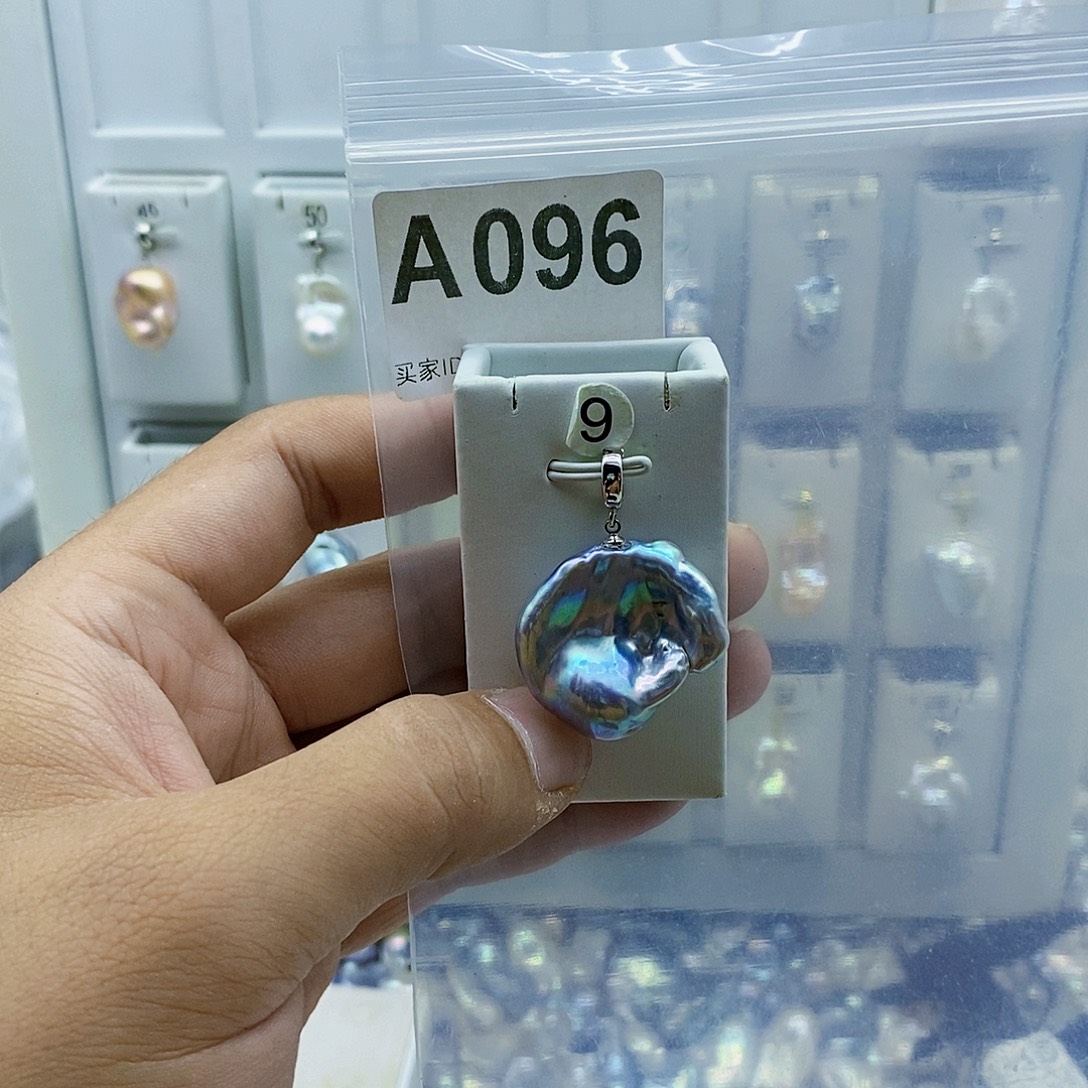 淡水珍珠合金颈饰