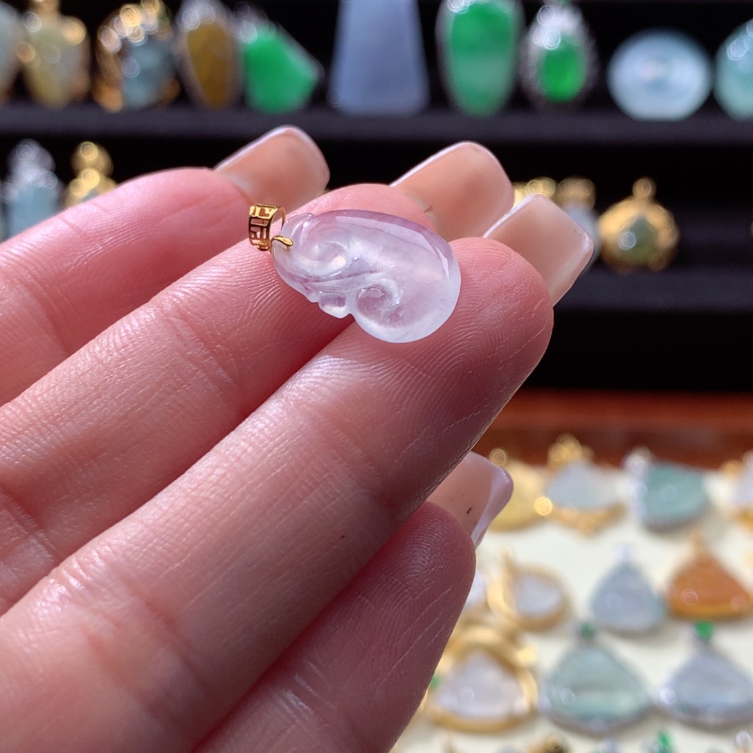 翡翠颈饰18K金镶嵌翡翠