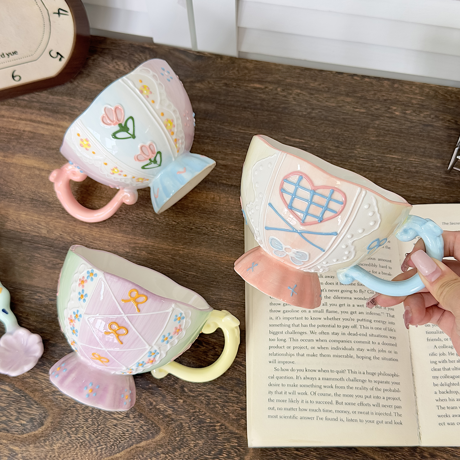 手作浮雕釉下彩陶瓷马克杯女大容量早餐杯家用水杯子生日礼物少女