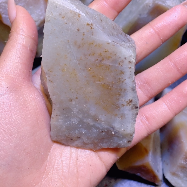 和田玉未镶嵌珠宝半成品