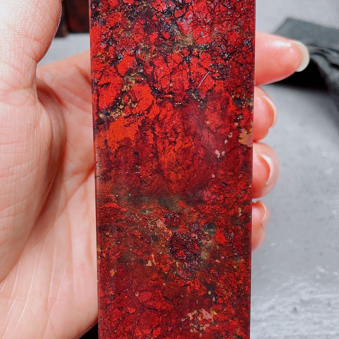 玉桂林鸡血玉印章镇尺9