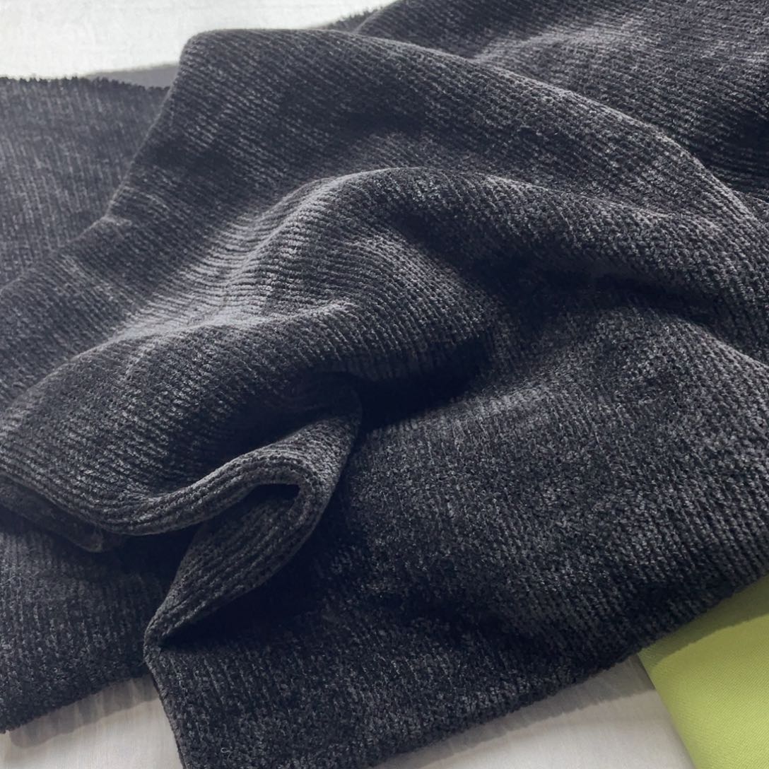 混纺黑色雪尼尔2米。