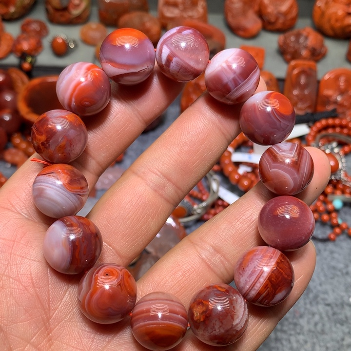南红玛瑙手串未镶嵌16+m m