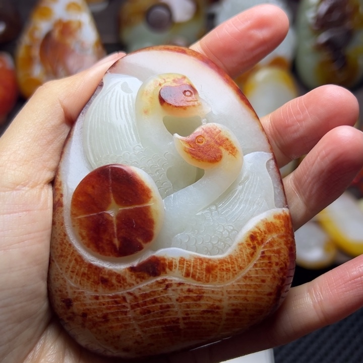 和田玉未镶嵌颈饰