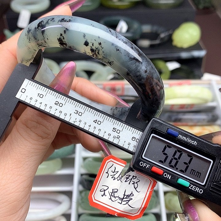 蛇纹石玉手镯未镶嵌756