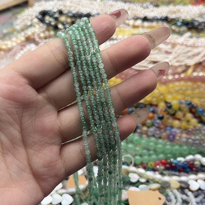 玛瑙/玉髓珠宝半成品未镶嵌一条3mm左右绿草莓晶刻面