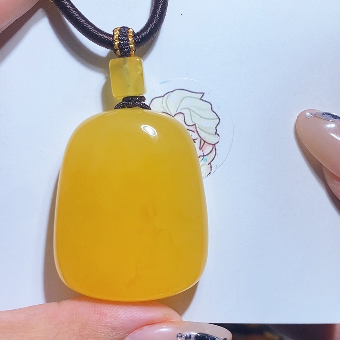 未镶嵌琥珀珠宝奇石