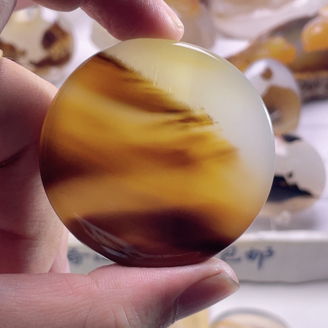 玛瑙/玉髓未镶嵌珠宝奇石