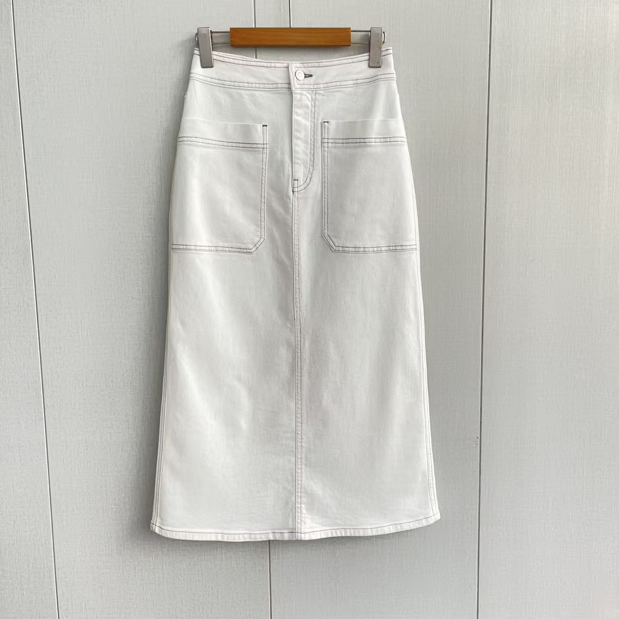 红风扇-189夏季纯色简约直筒休闲牛仔裙