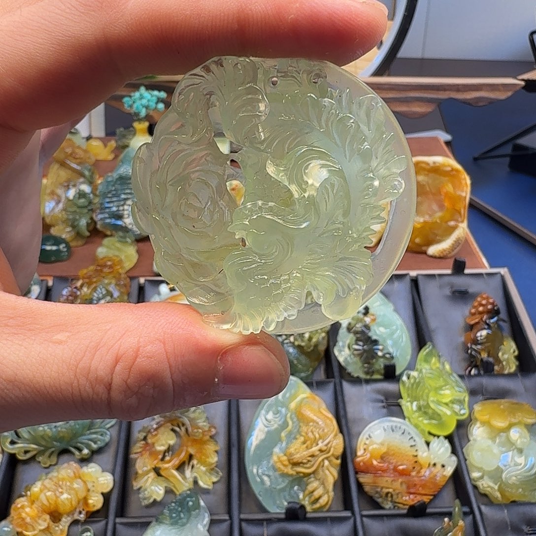 蛇纹石玉未镶嵌吊坠(不含链)