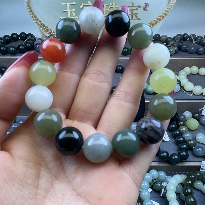 和田玉未镶嵌手链