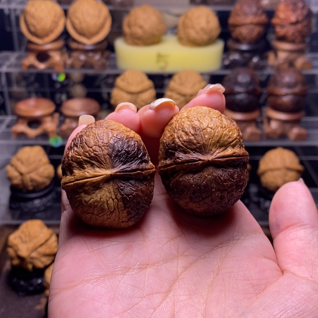 文玩核桃把件Z7七彩龙珠38尺