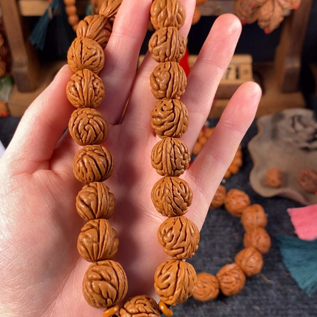 吊坠桃核桃枭手串