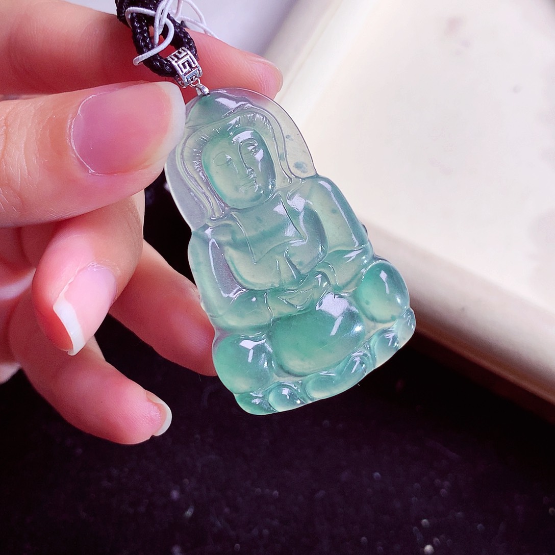 颈饰18K金镶嵌翡翠天然