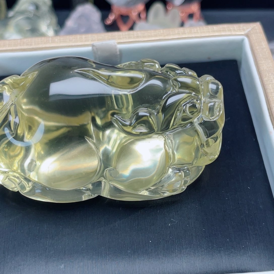 1***1石材天然水晶雕刻件摆件