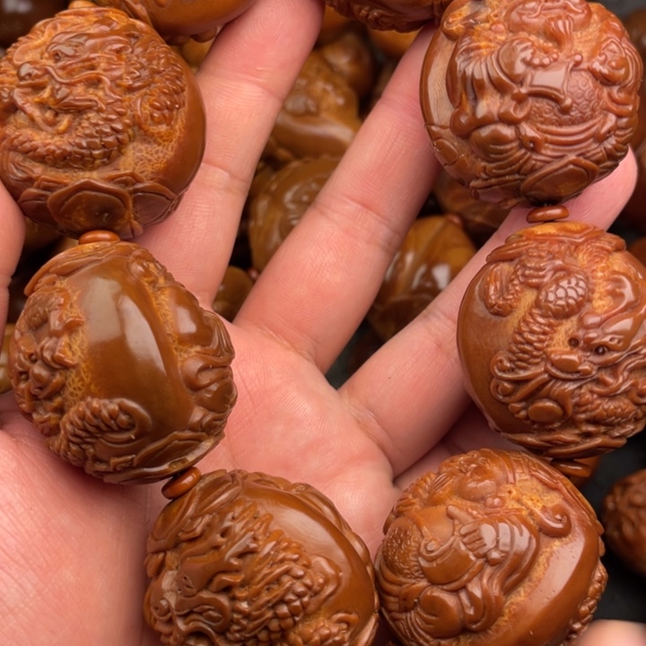 大***天橄榄核吊坠橄榄核