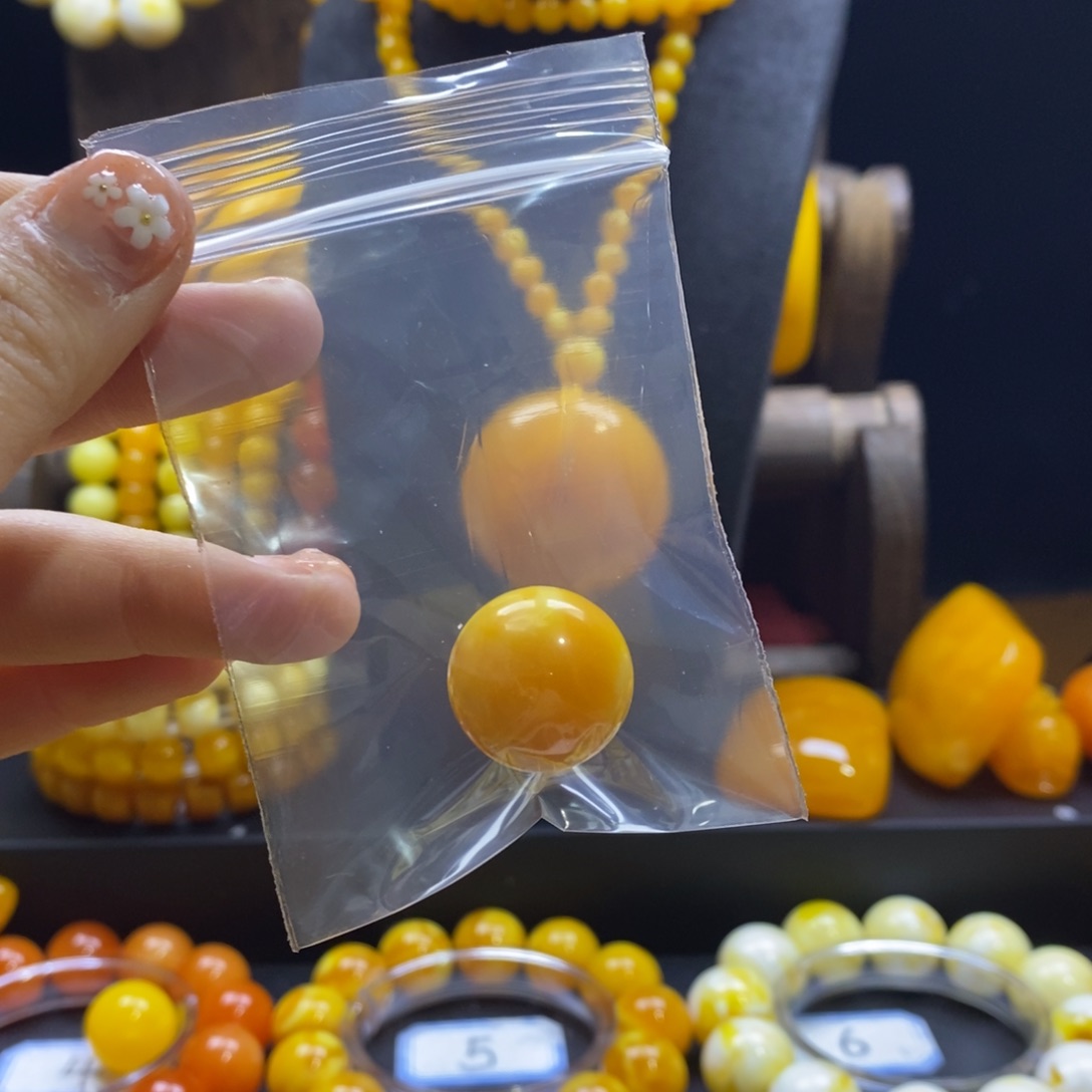 王***贵非金属老蜡飘花卡20单珠全品