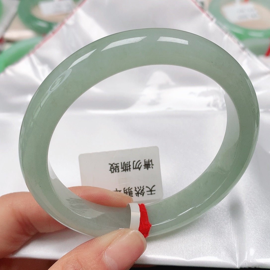 翡翠手镯未镶嵌天然翡翠手镯57