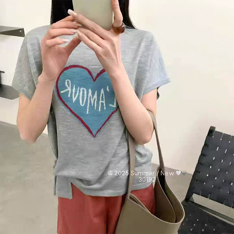 「红边蓝心」夏季新款圆领短袖爱心提花针织衫女百搭T恤上衣-2875