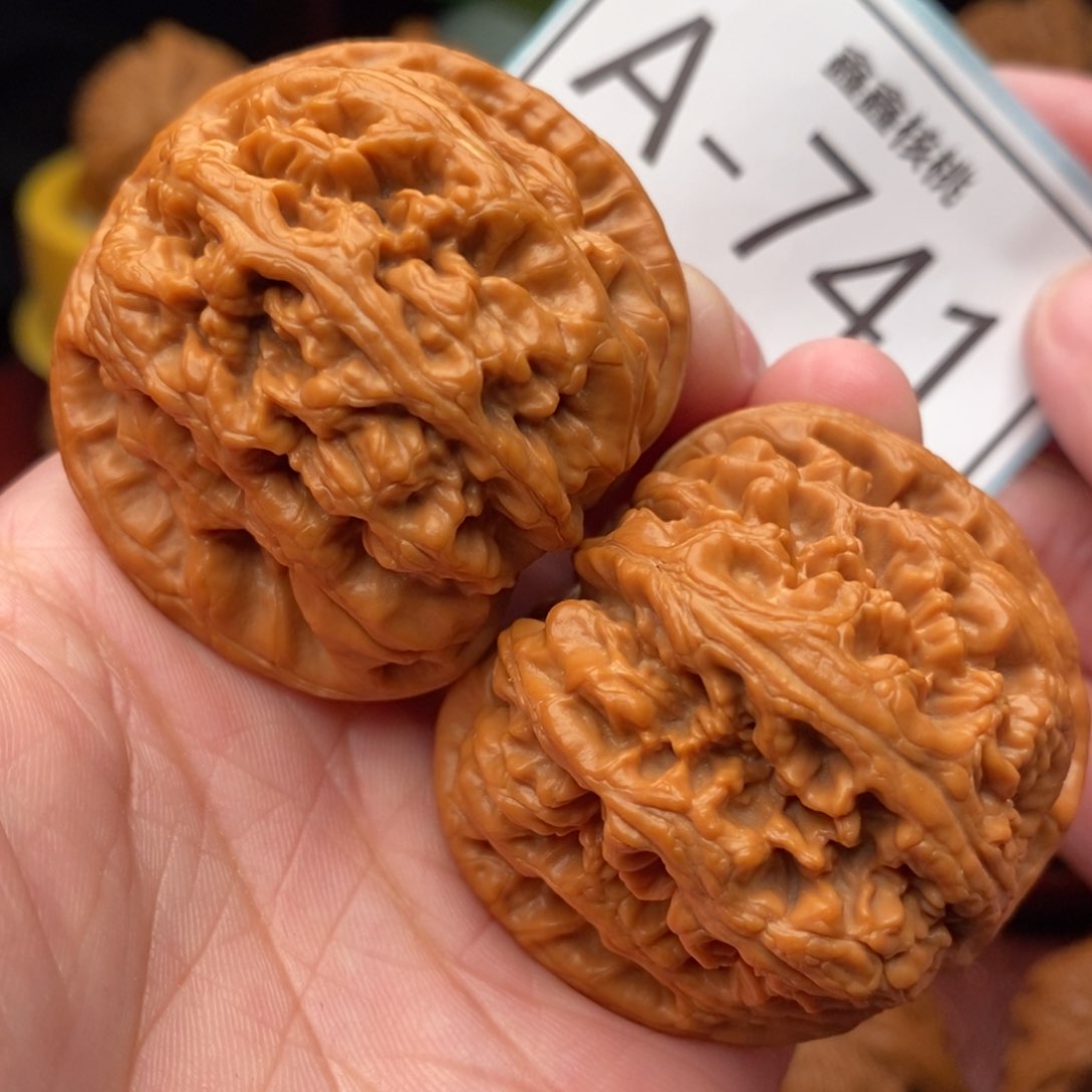 文玩核桃把件粗筋45