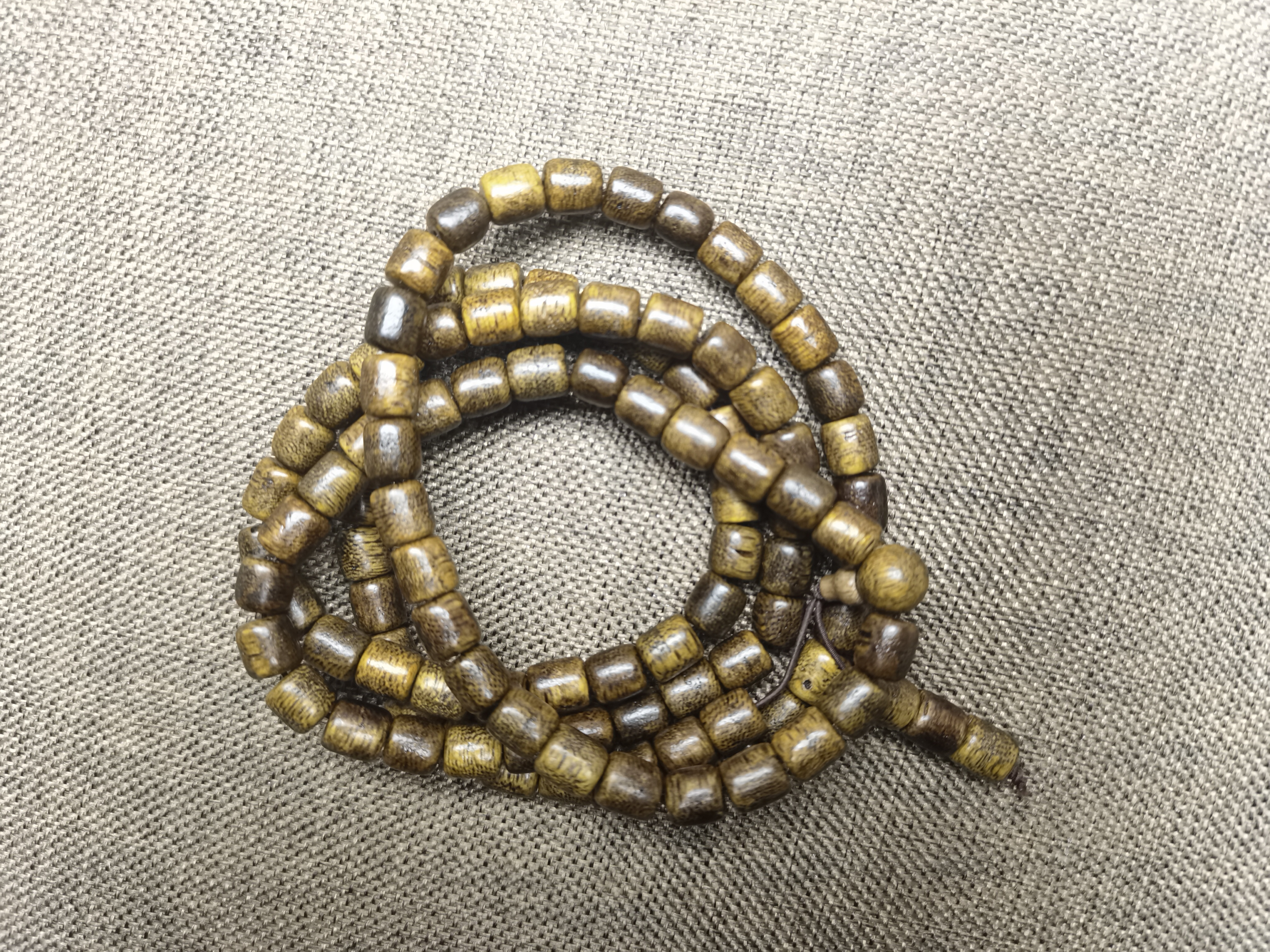 【利源文玩】V400越南文玩沉木多圈手串