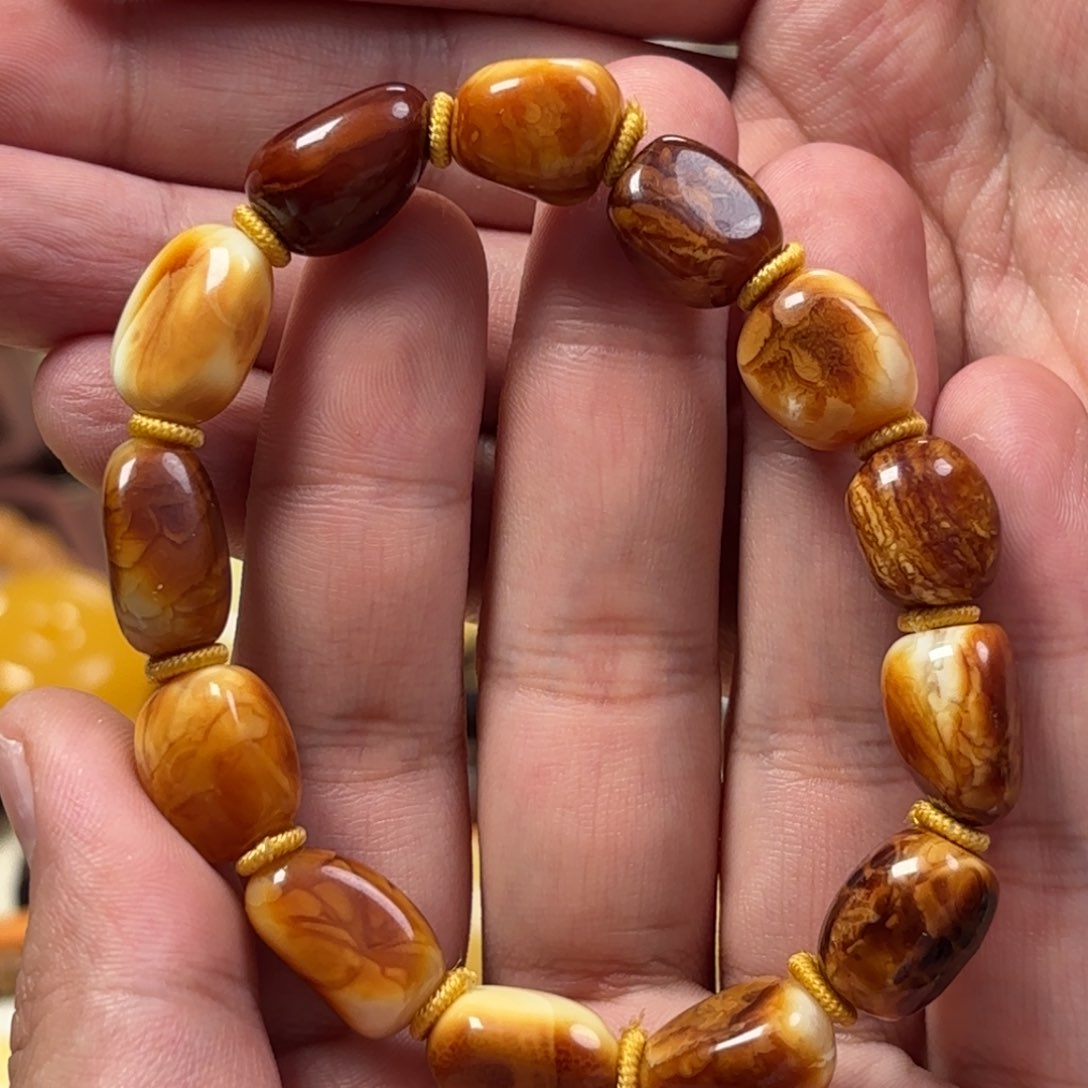 蜜蜡裸石未镶嵌手串