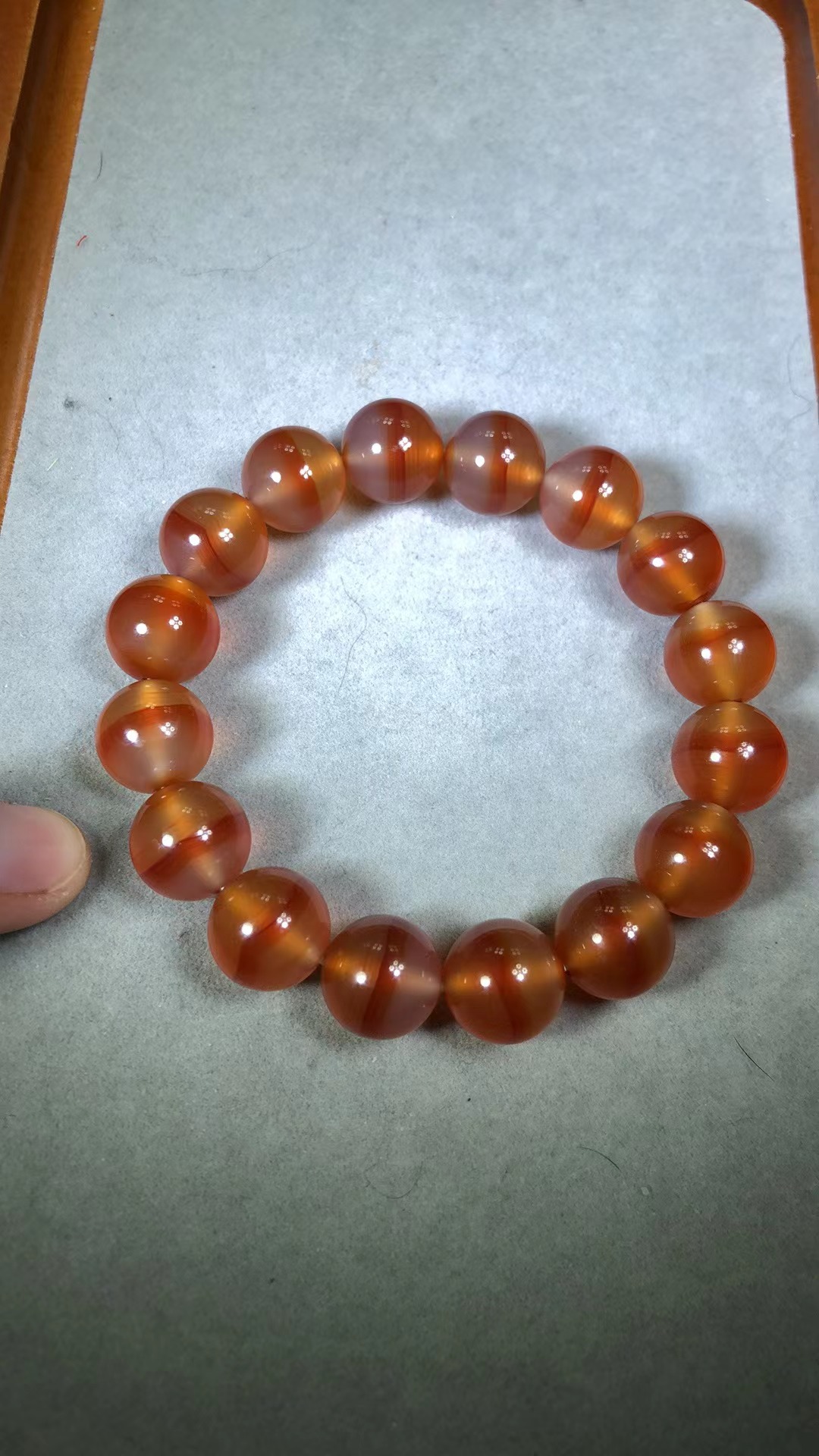 巴西圆珠红玛瑙手串