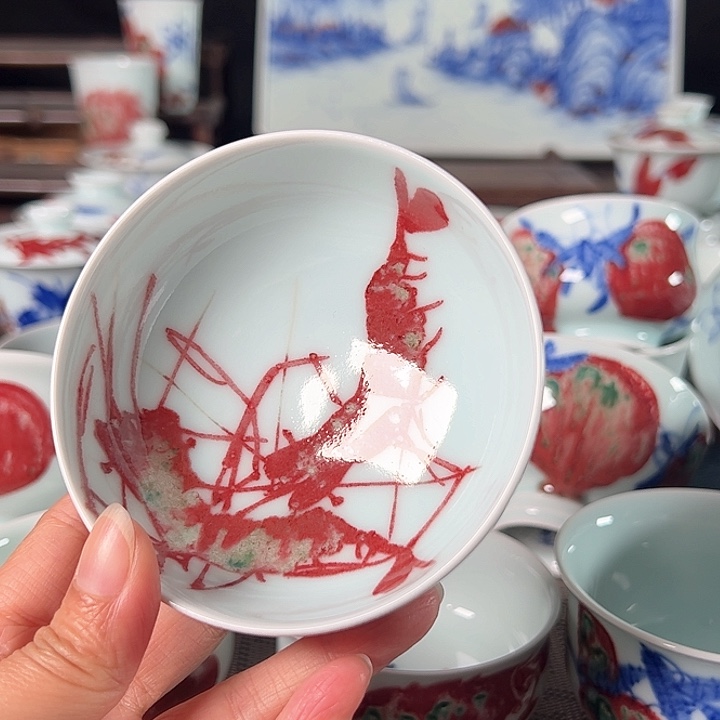 杯原矿青花釉里红瓷器