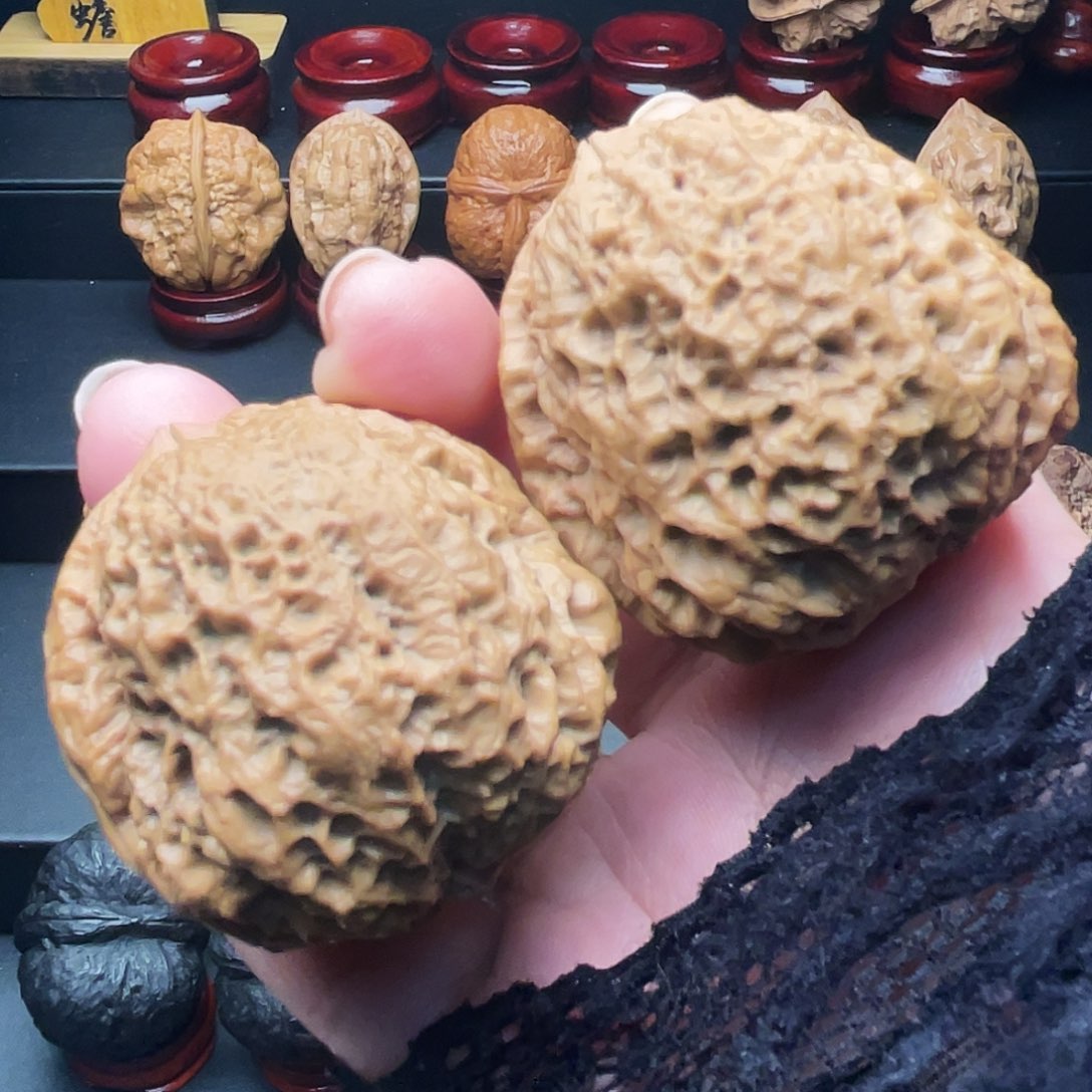 文玩核桃把件75.8克2号