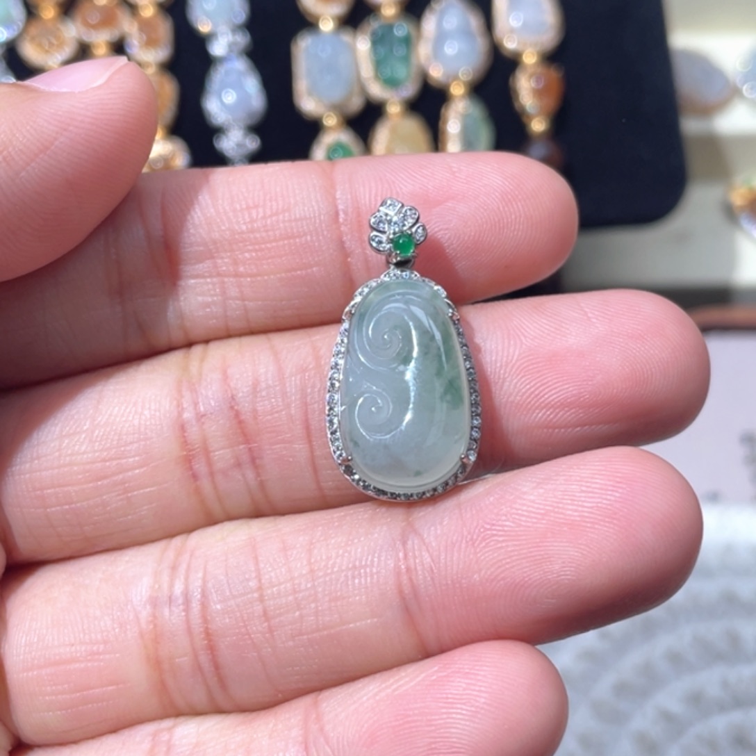 翡翠银S925镶嵌颈饰