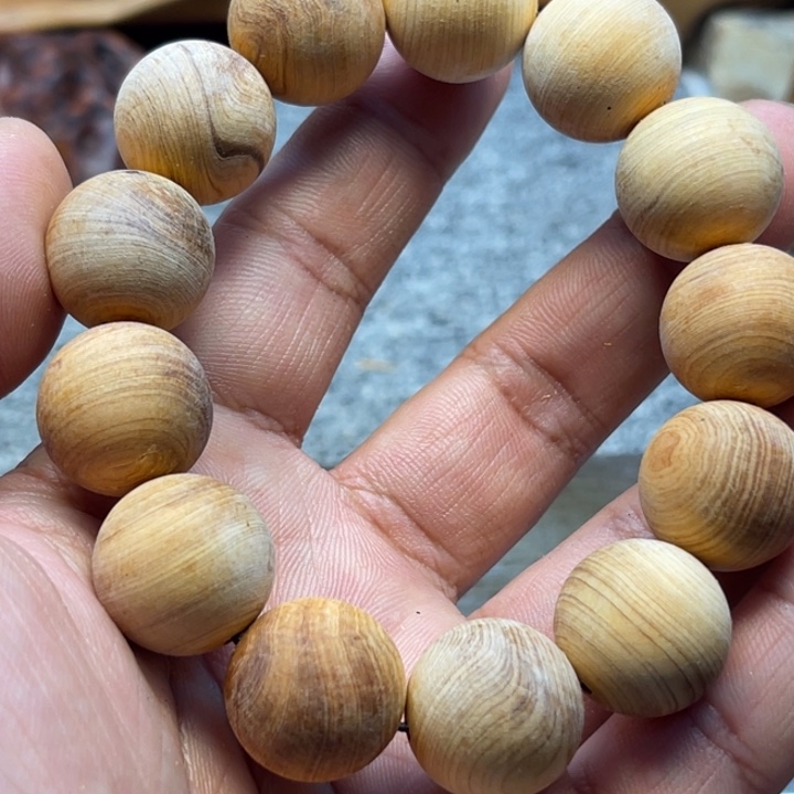 宝***妈柏木（崖柏）瑕疵55