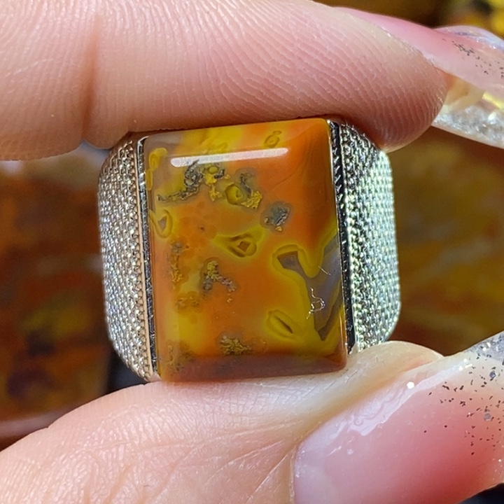 玛瑙/玉髓颈饰未镶嵌