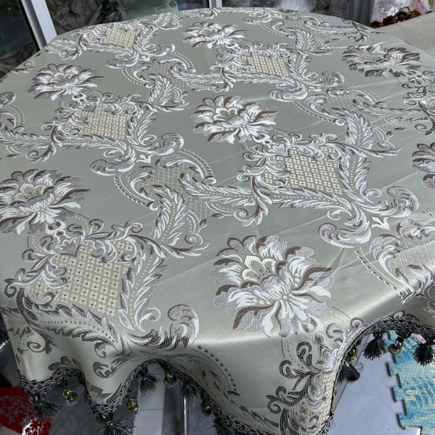 白色桌布140内径圆微瑕小脏