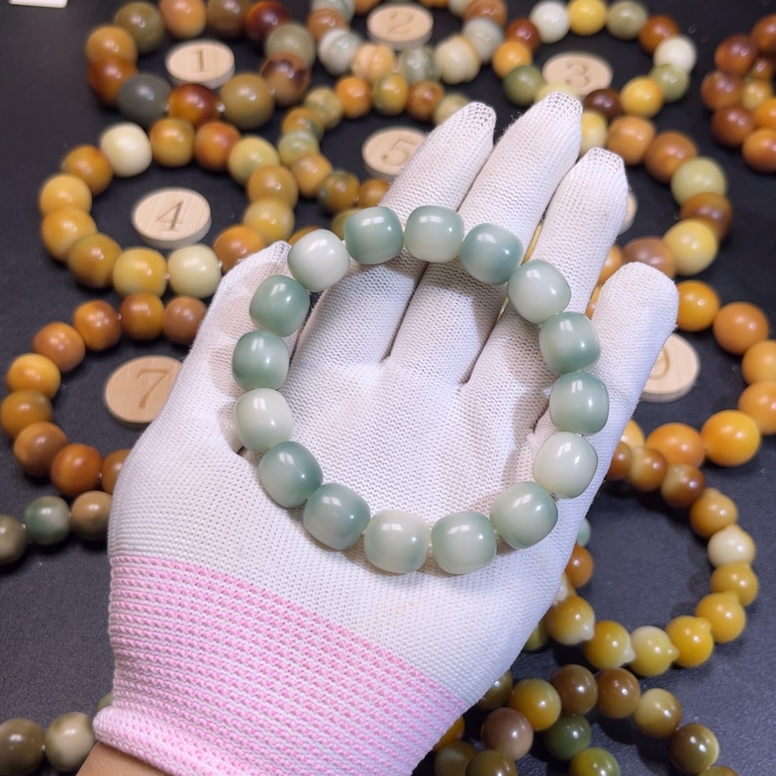 菩提根/象牙果吊坠薄荷绿干磨枣珠