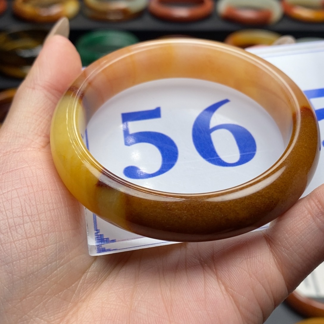 石英质玉（黄龙玉）手镯未镶嵌