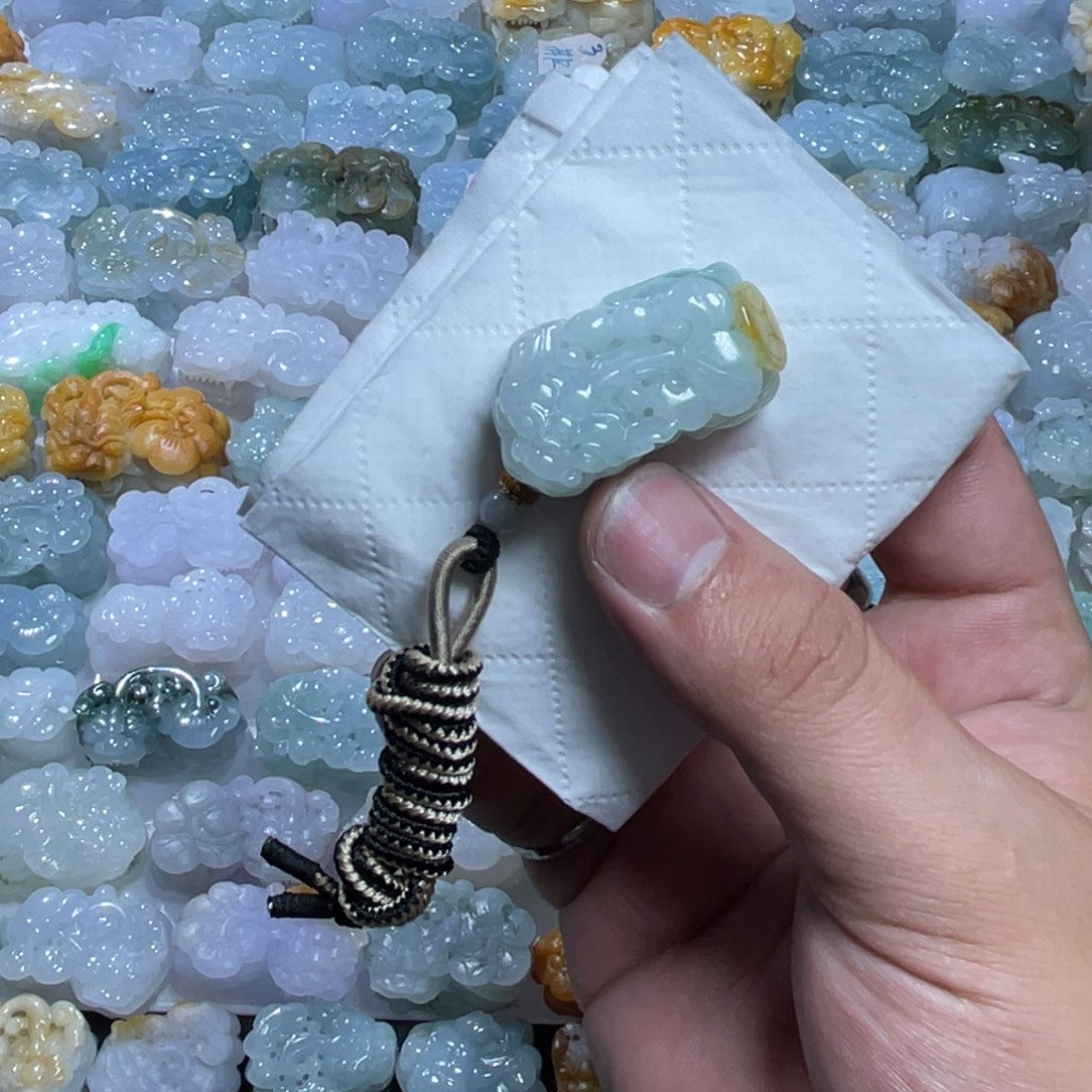 翡翠未镶嵌颈饰天然