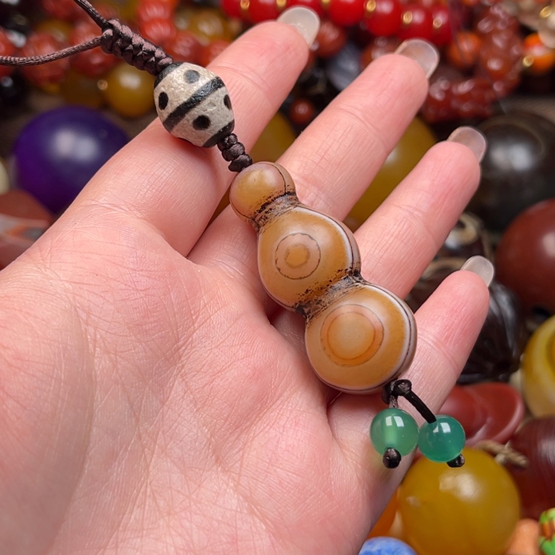 c***r玛瑙/玉髓未镶嵌颈饰