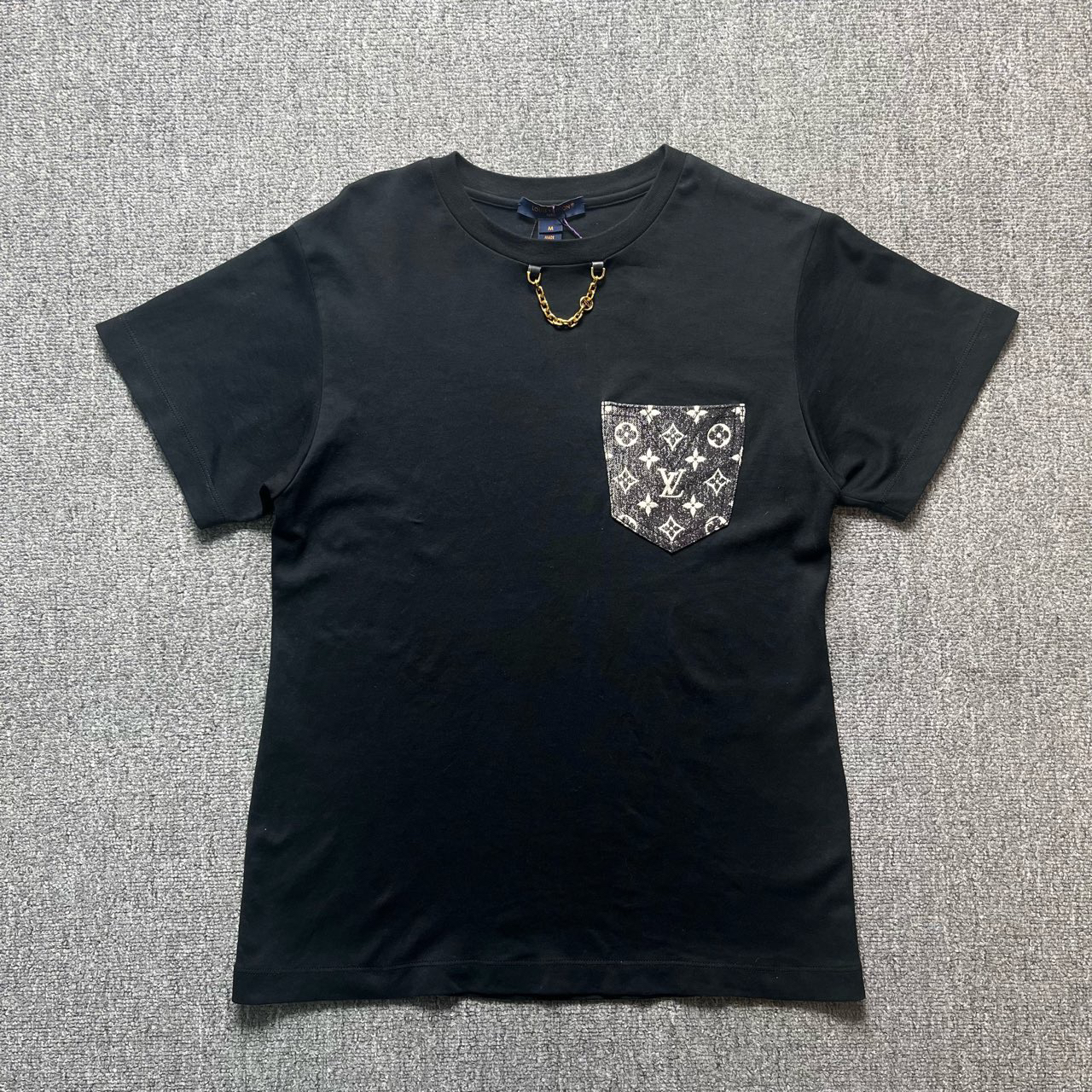 99新 LouisVuitton/路易威登 口袋满印锁链黑色/M码/存放/12203