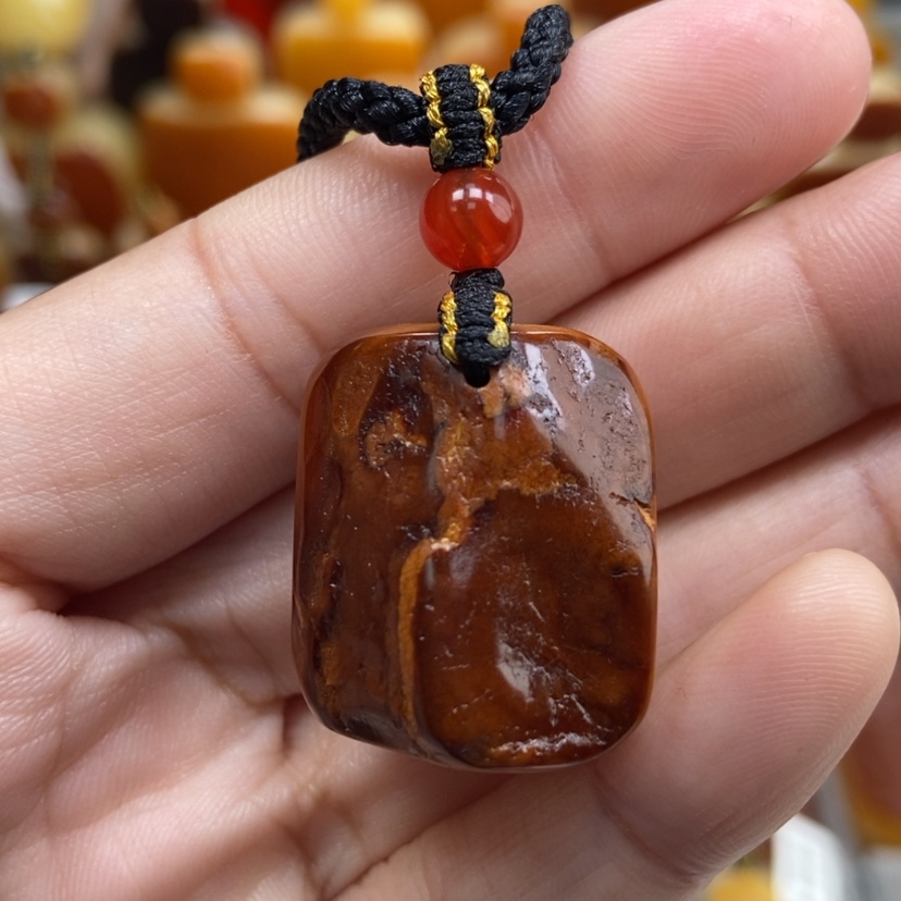 【闪购商品】琥珀颈饰未镶嵌