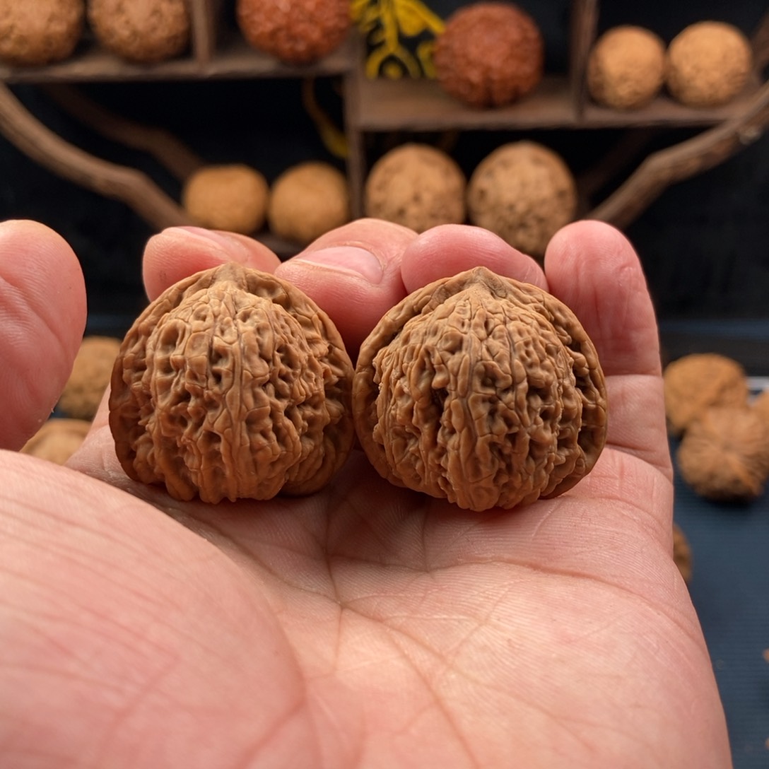 文玩核桃把件正**明32全品满肉红宝石