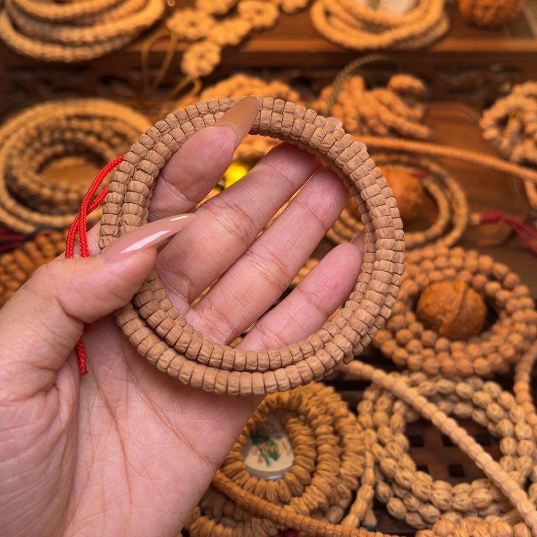 ッ***ャ木质类精工红皮药片