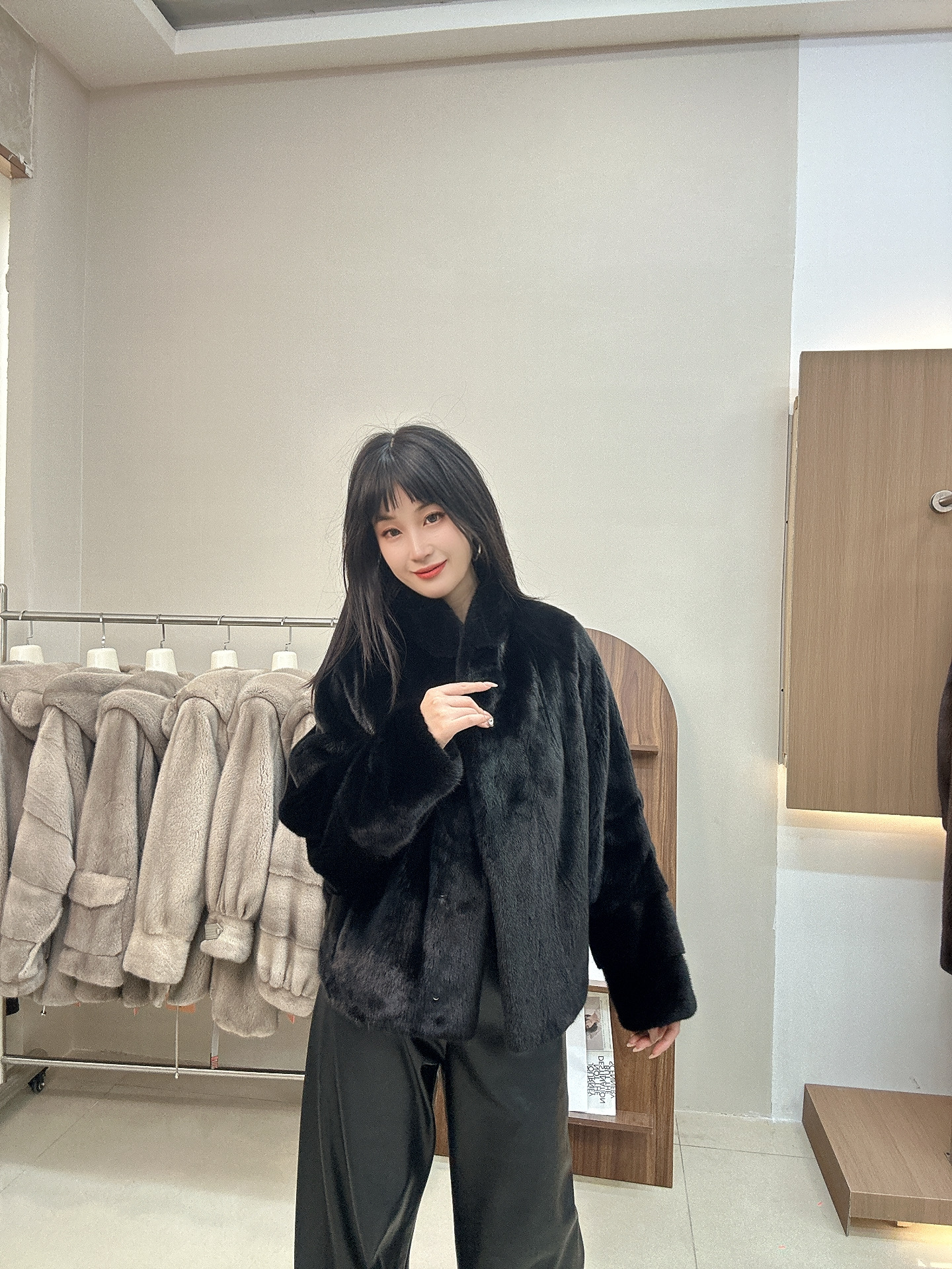 0204黑色青果领极简紫金短二水貂短款水貂毛外套休闲百搭秋冬冬季