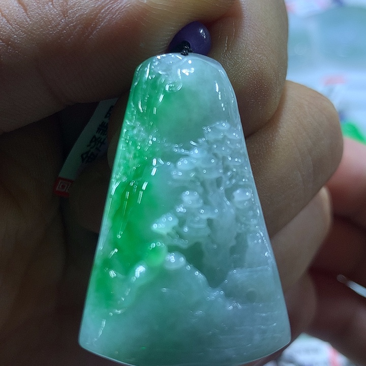 翡翠未镶嵌颈饰天然翡翠A货吊坠