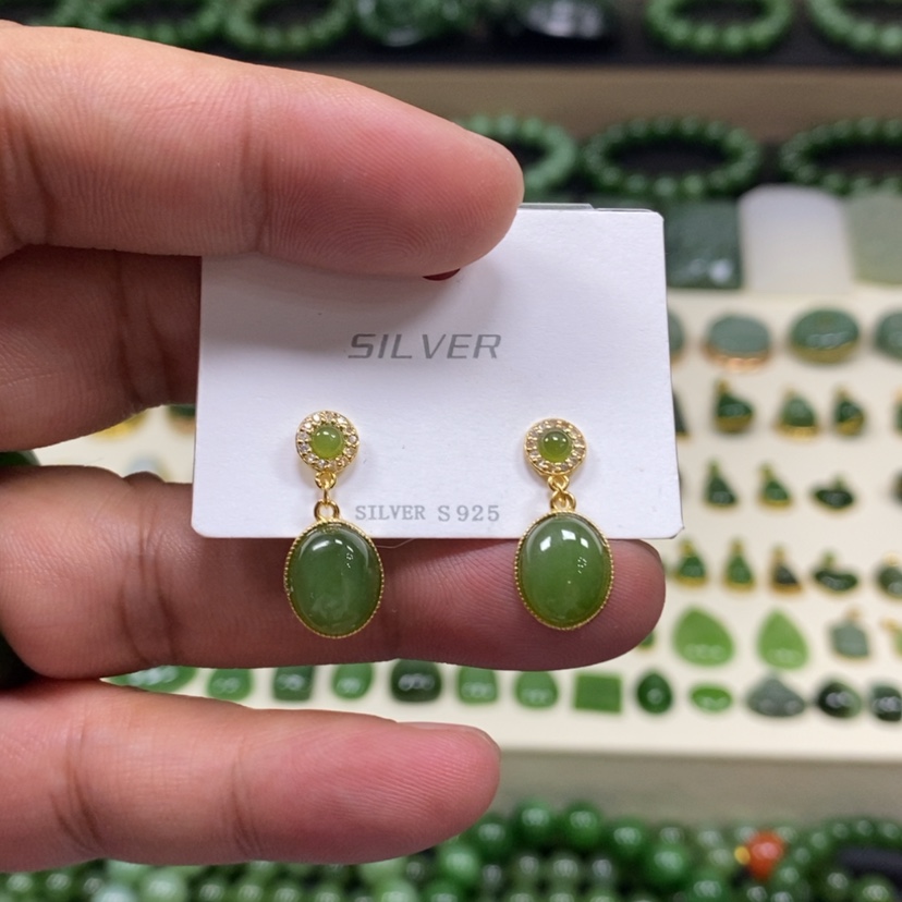 【闪购商品】银S925镶嵌和田玉（碧玉）耳饰