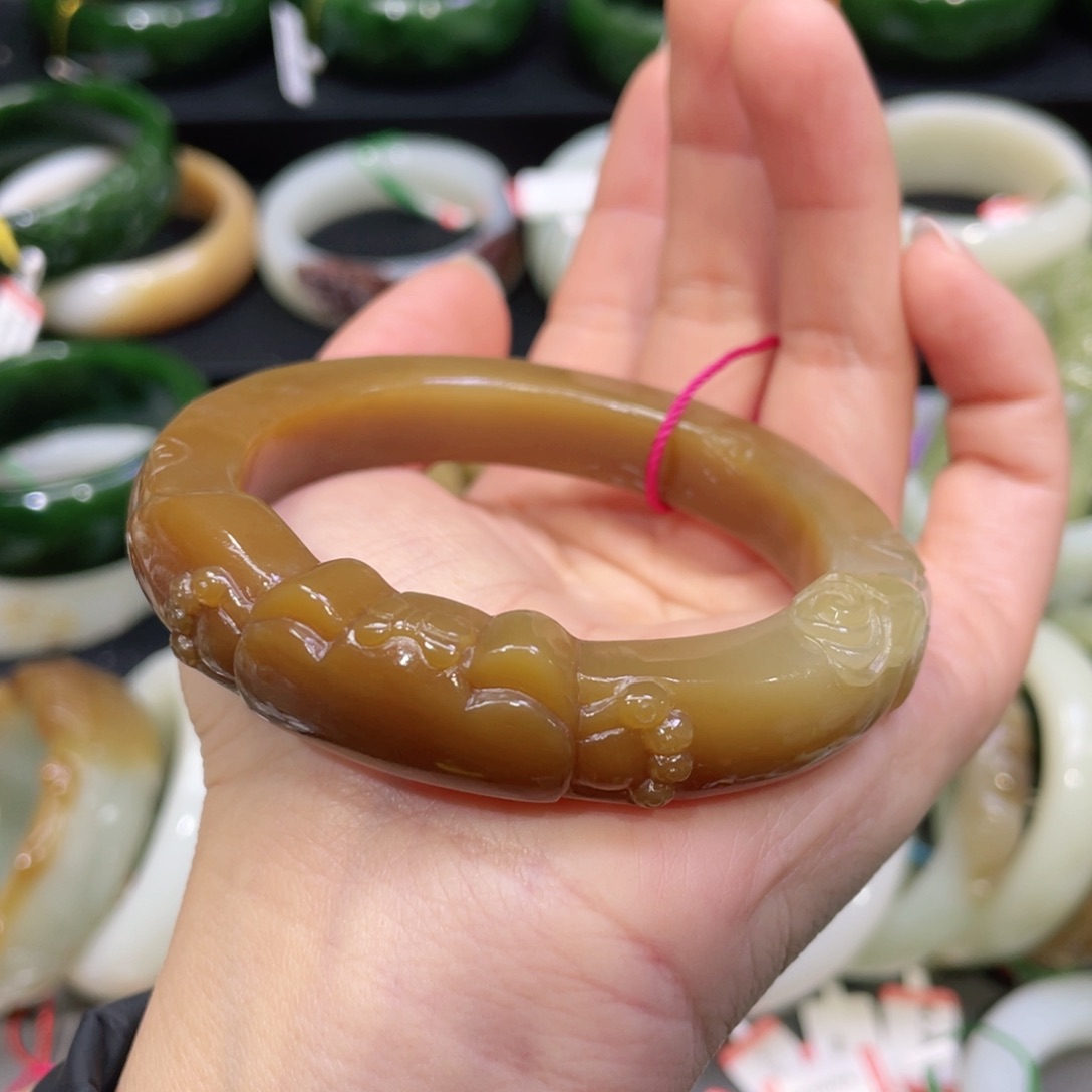 未镶嵌手镯和田玉w*32