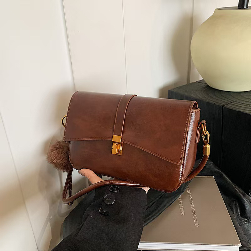 新品轻奢百搭高级感气质时尚斜挎女士包A05