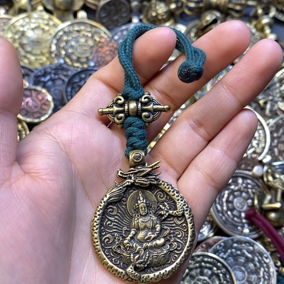 用***0藏式黄财神牌子搭配