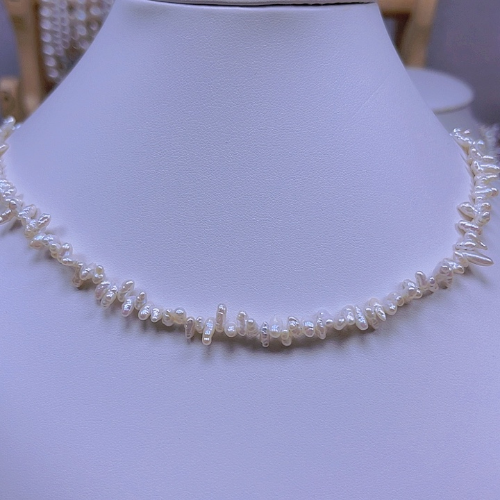 淡水珍珠颈饰合金小**?