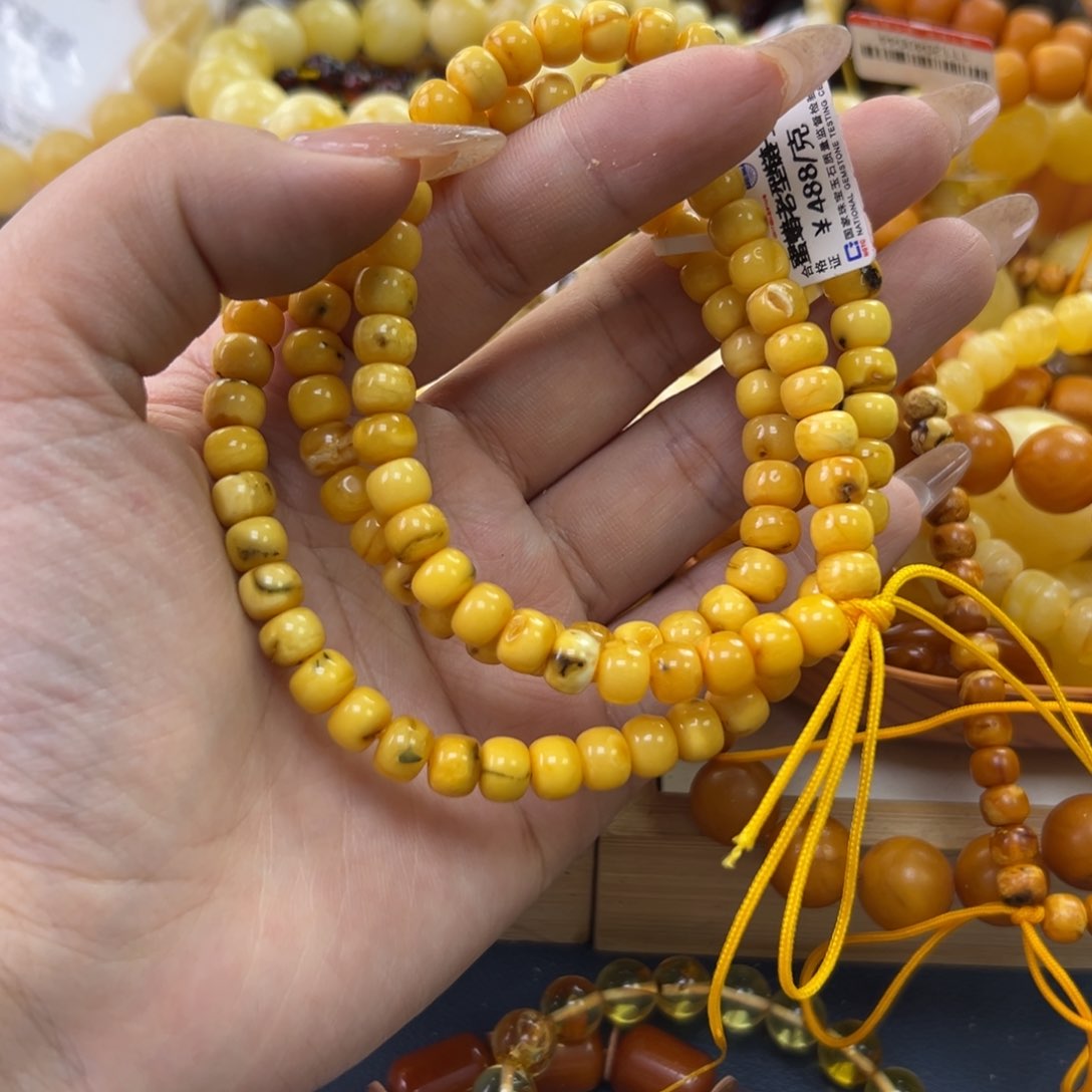 琥珀珠宝奇石未镶嵌