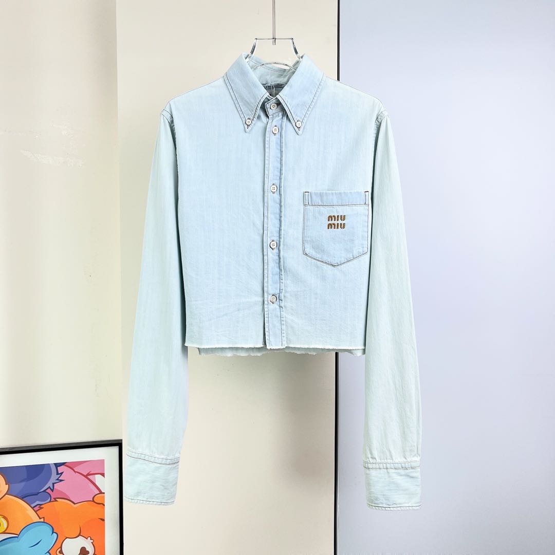 99新 MIU MIU/缪缪 99新/Miumiu/缪缪/外套/38码/Xsp37638